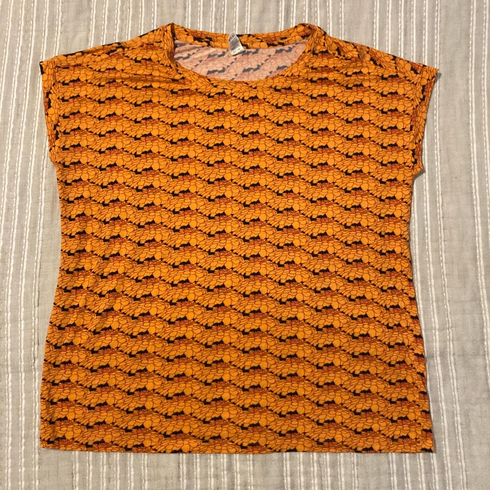 Kate Quinn floral top